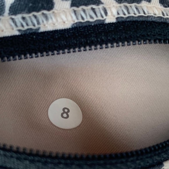 Lululemon TopSpeed crop Dottie Dash green black a spot Capri leggings - Picture 7 of 13